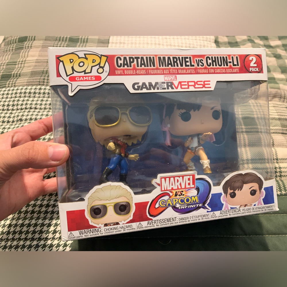 FUNKO POP! CAPTAIN MARVEL VS CHUN LI